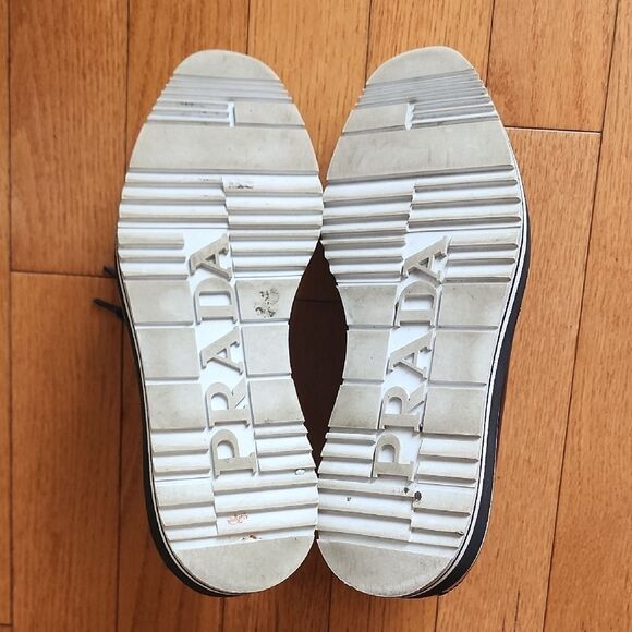 Prada Dark Blue Patent Leather Lace-Ups - Women's Size 38.5 EU / 8.5 US - Picture 5 of 6